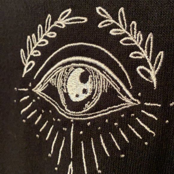 *Witching Hour Baby Goth Eye It'll End in Tears Oversized Sweater in XL - Picture 2 of 8